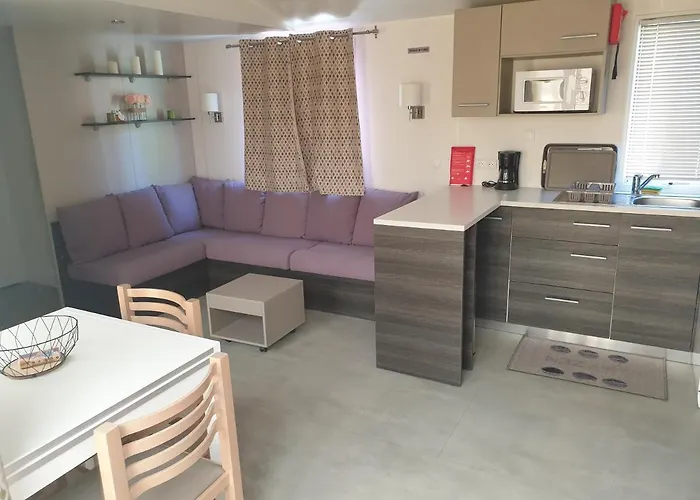 Louons Ensemble Camping